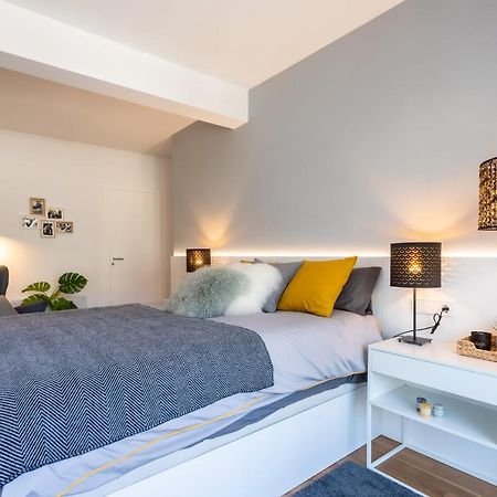 Impresionante Apartamento En Plaza De Galicia ビラガルシーア・デ・アロウサ エクステリア 写真