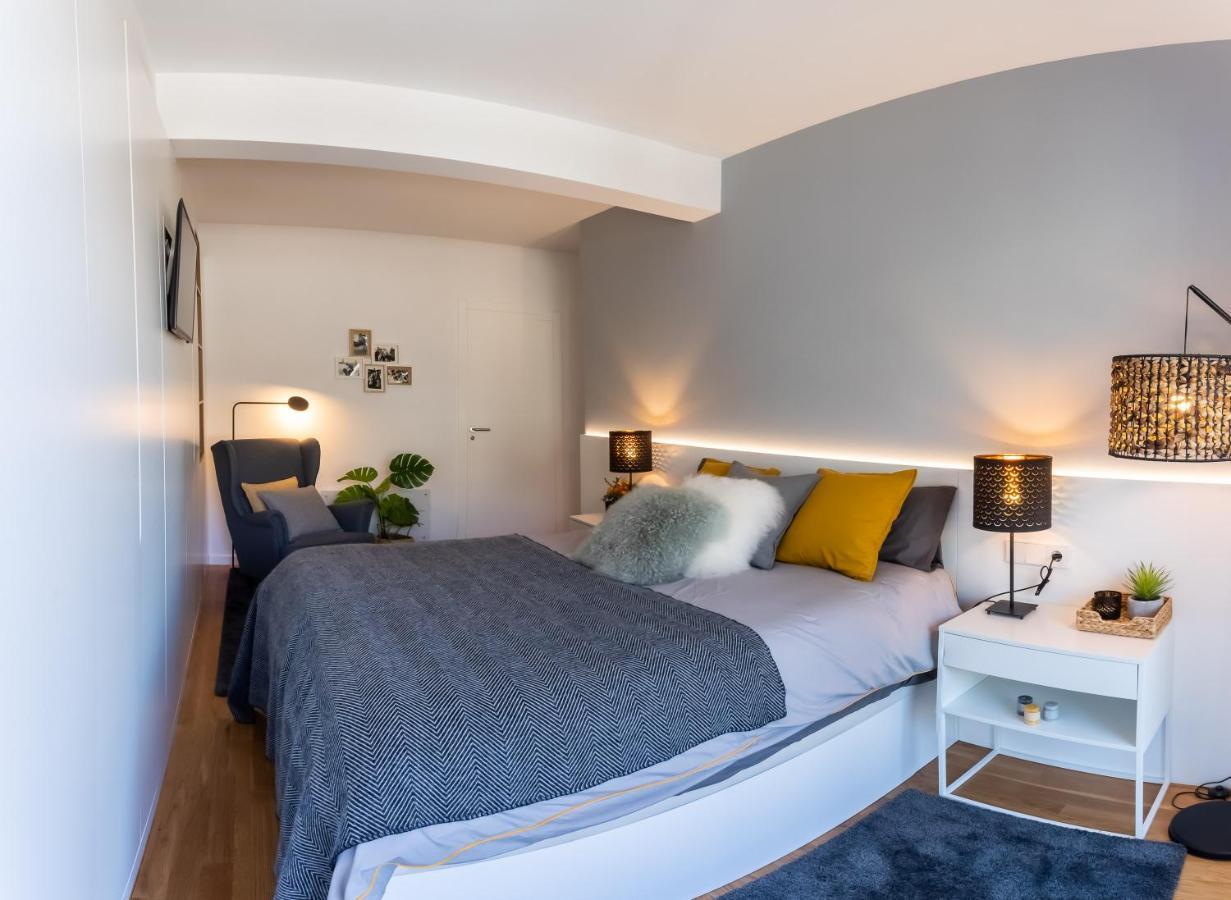 Impresionante Apartamento En Plaza De Galicia ビラガルシーア・デ・アロウサ エクステリア 写真